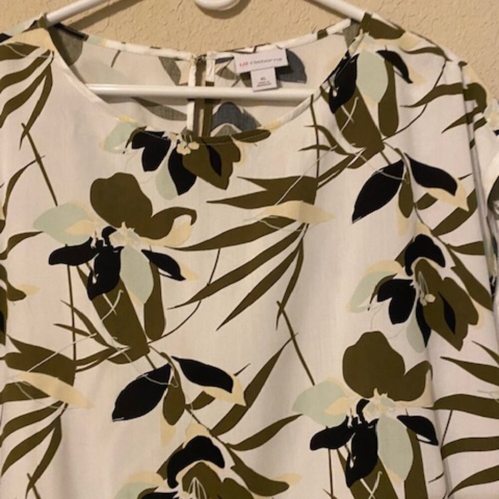 Fall or Spring Multi-colored Top - Picture 2 of 7